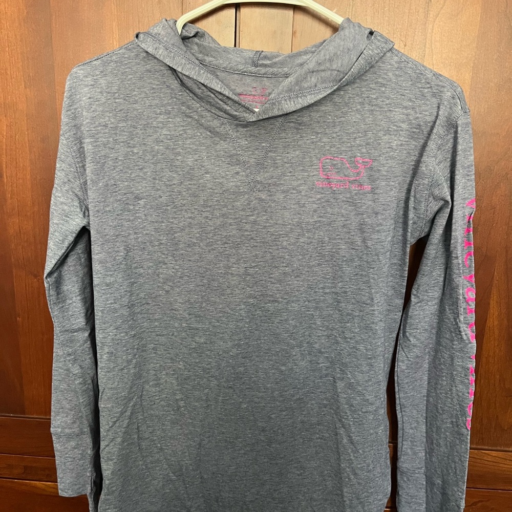 Vineyard vines long sleeve hooded t with whale print. New with tags size L / 14